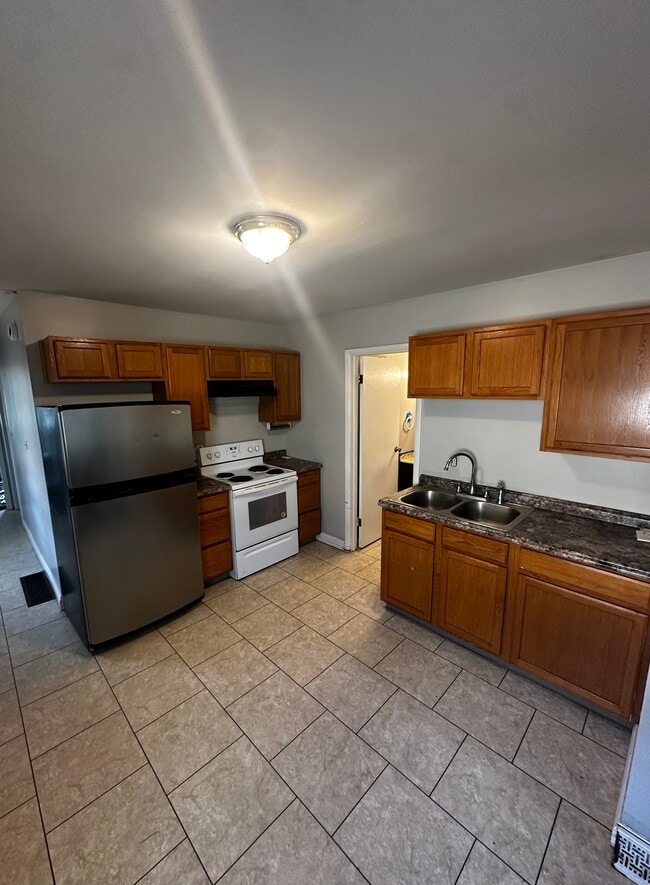 Photo - 46-48 W Main St Unit 46.5