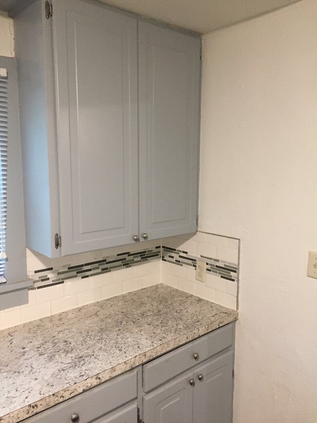 Photo - 300 Brenda St