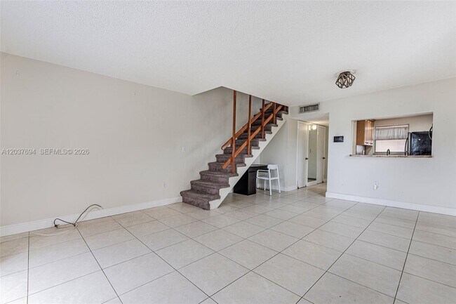 1100 W 35th St Unit 23