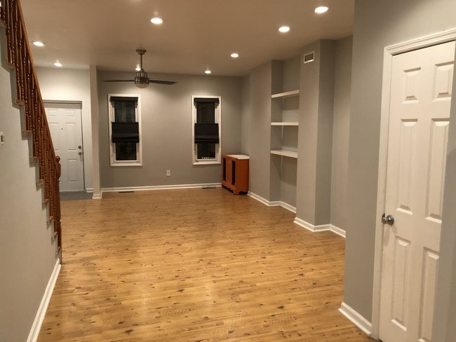 Living room - 515 Titan St