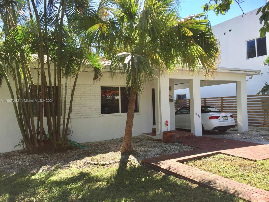 Photo - 1160 SW 22nd Terrace
