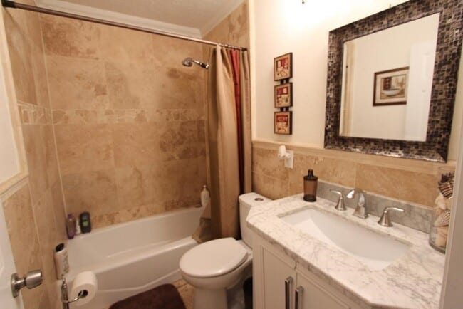 Photo - 6517 Sivley St