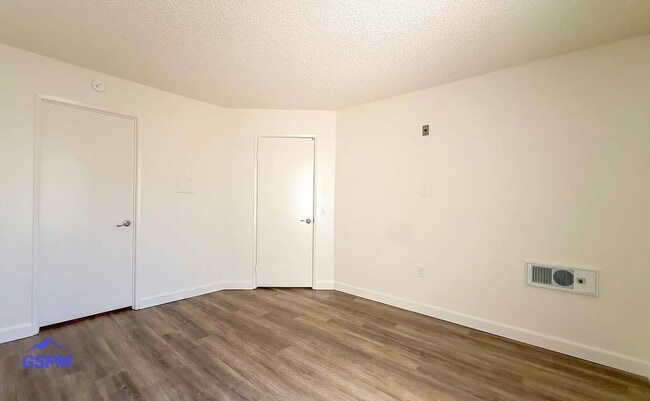 Photo - Summerfield Villas