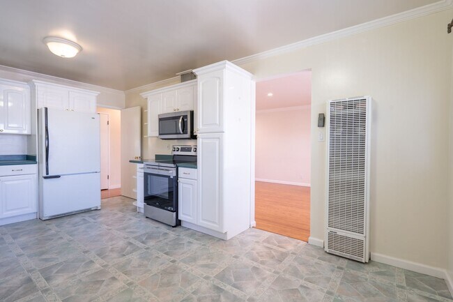 Photo - 3834 Colegrove St Unit 3834 Colegrove St