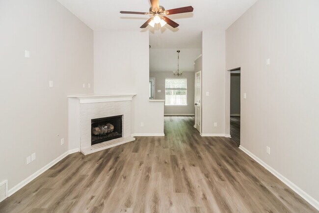 Photo - 6803 Kerry Valley Ln