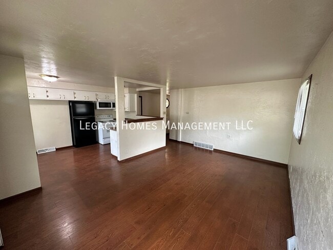 413 Tampa Way