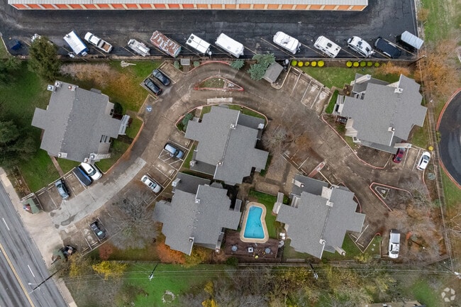 Photo - Cedar Station Apartments