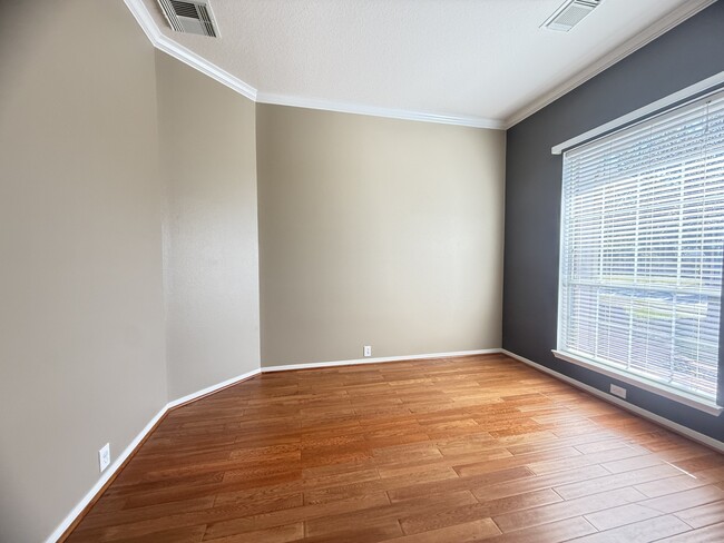 Photo - 2802 Parkeston Dr