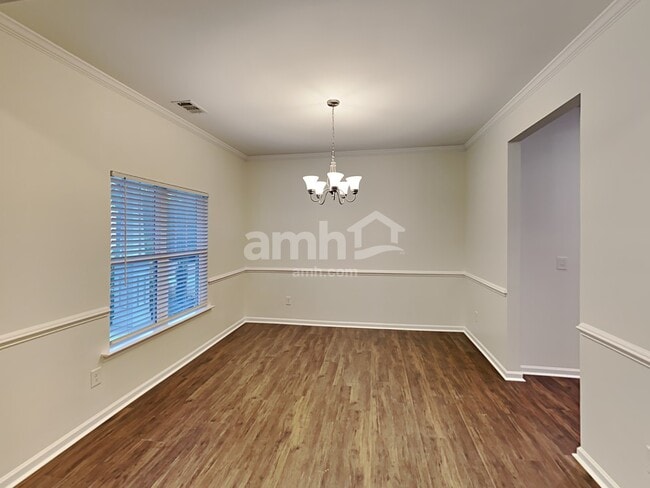 Photo - 515 S Fortune Way