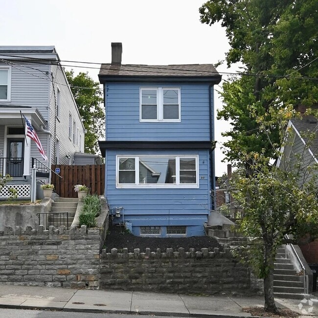 Building Photo - 212 Washington Ave Rental