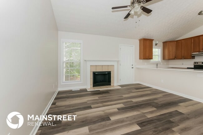 Photo - 135 Tara Way