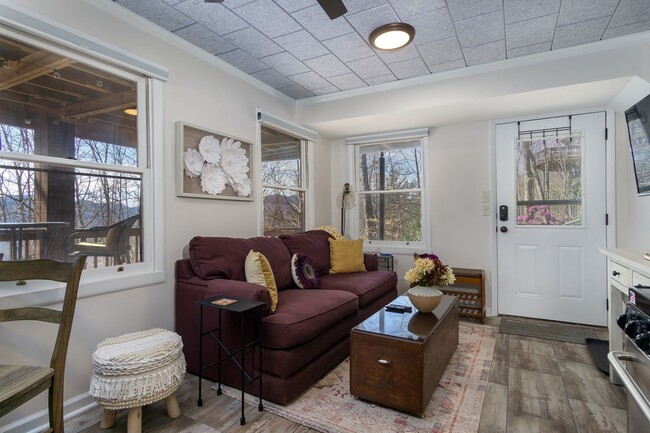 Photo - Montreat Rental-Lower Level Apartment! **Utilites included!