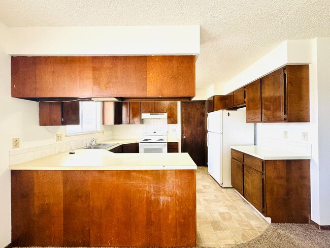 Photo - 1633 Elizabeth Ct