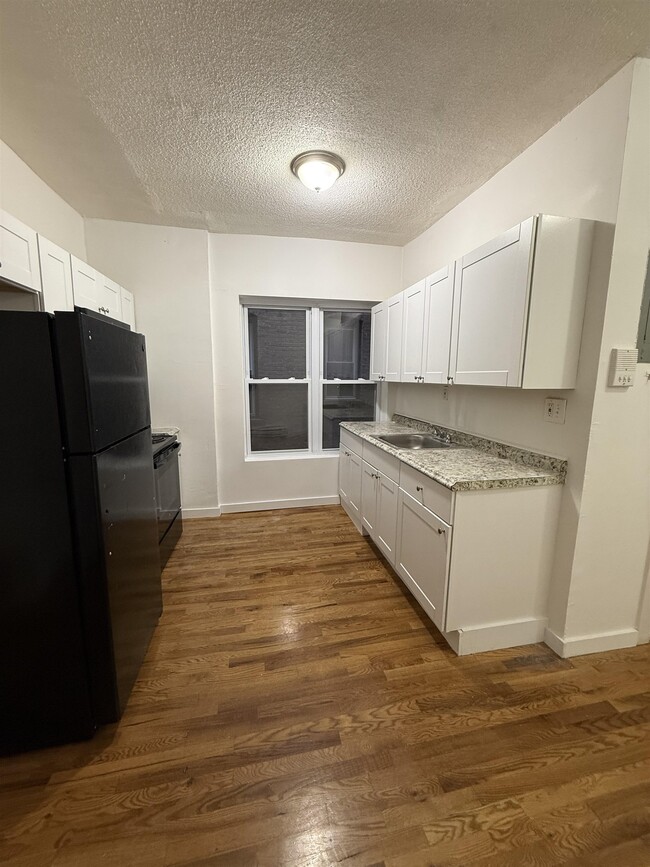 Photo - 44 Broadway Unit 2