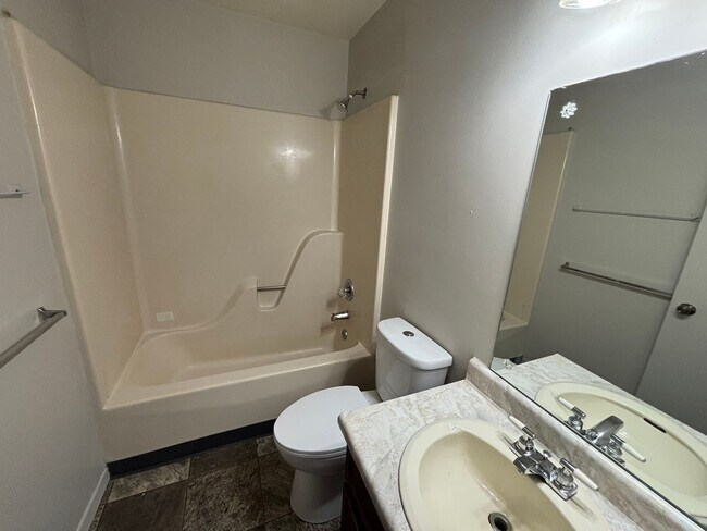 Photo - 8510 14th St W Unidad 6