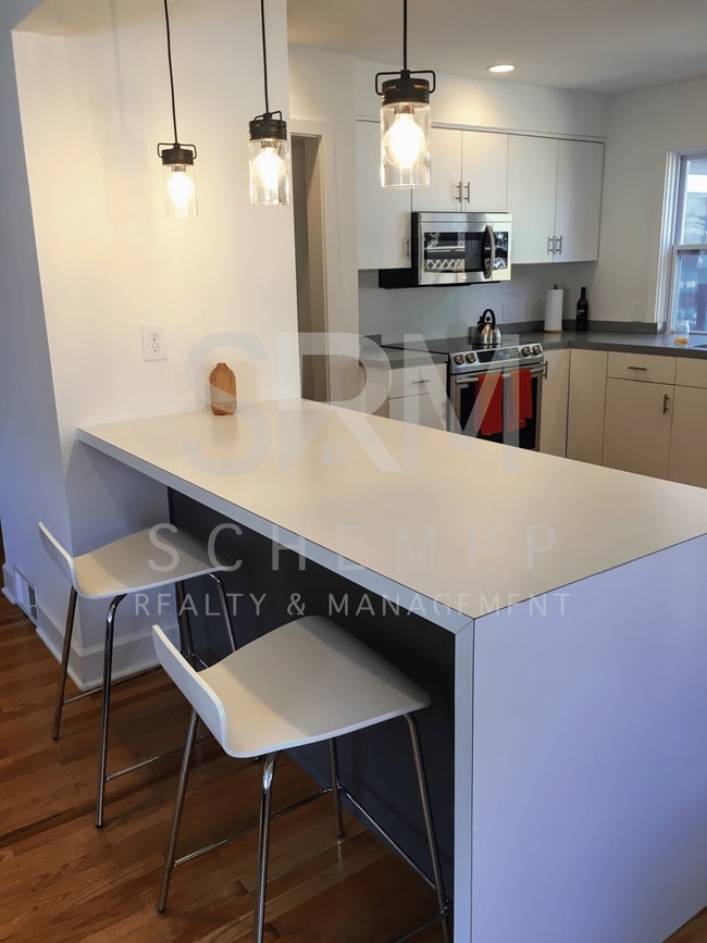 Photo - Updated 4BR with two living spaces in Hikes Point **Available Now**
