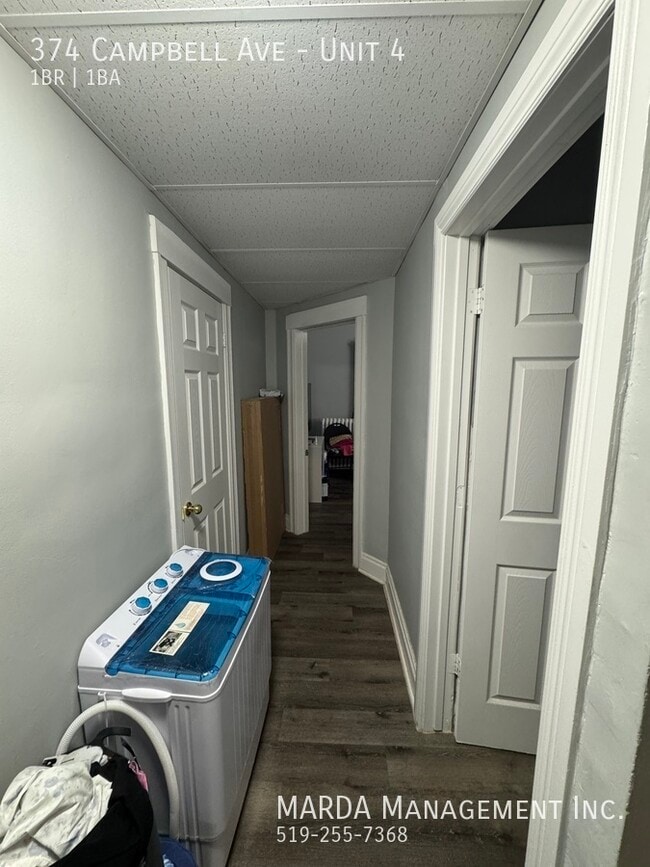 Photo - COZY 1+1 BED/ 1 BATH UPPER UNIT WEST END INCLUSIVE $500 SIGNING BONUS! Unit 4