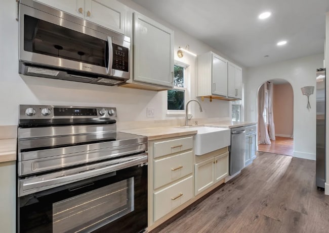 Photo - 1310 E 7th Ave