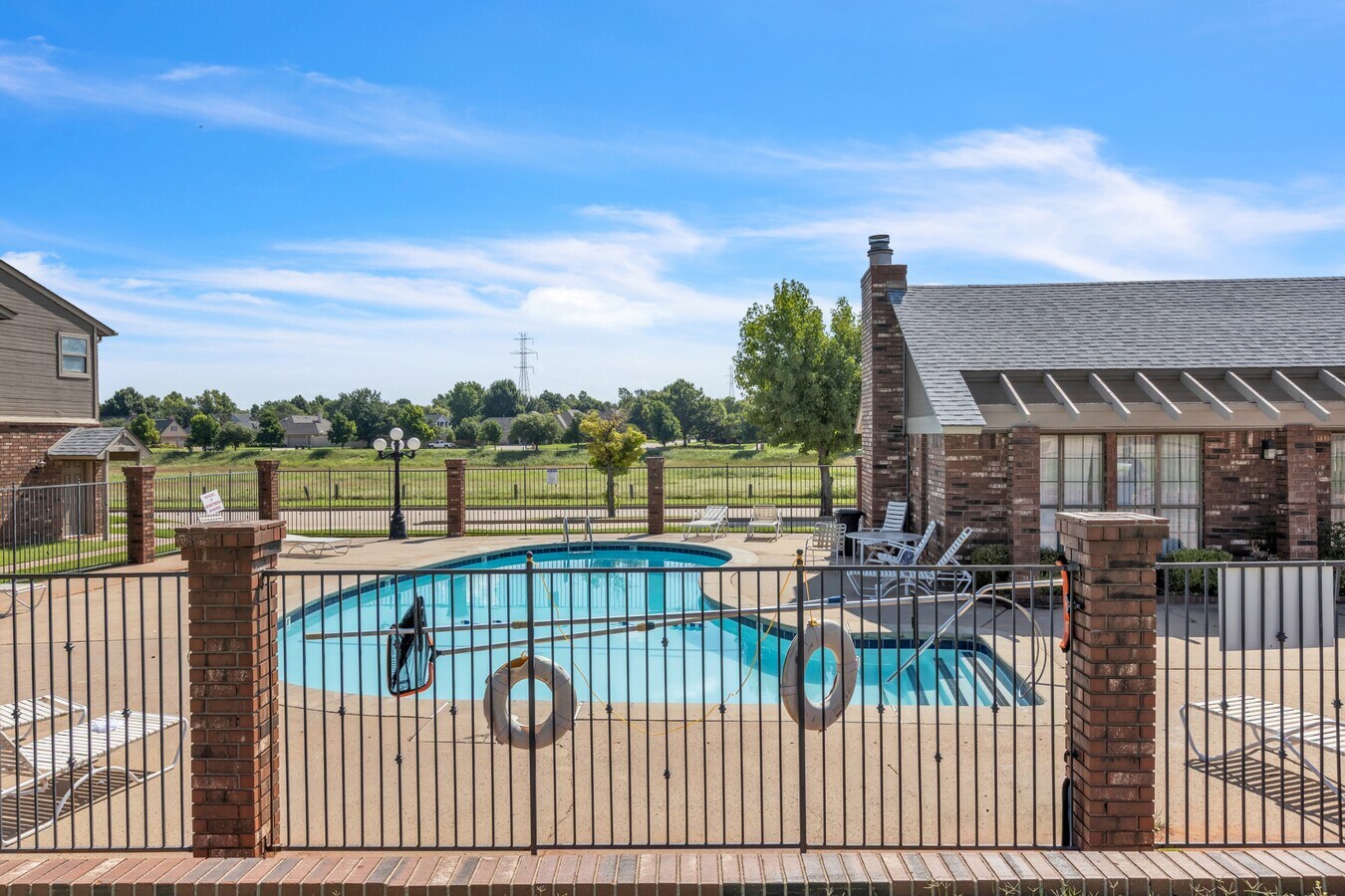 Photo - 11431 Springhollow Rd