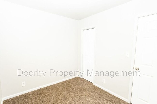 Photo - 5200 Fagan St