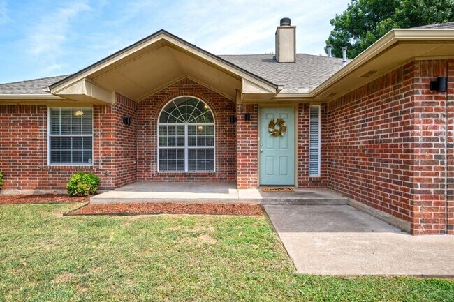 Photo - Very Nice 3 Bedroom 2 Bath Home in Norman ...