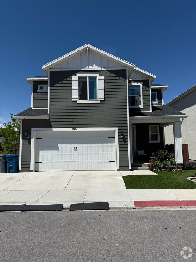Building Photo - 421 E 280 N Unit House
