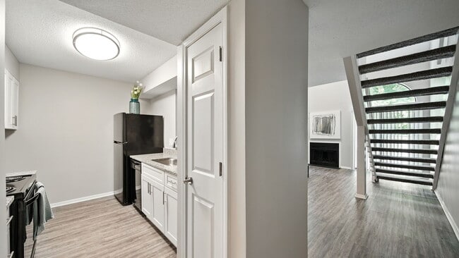 The Vale Apartments and Townhomes