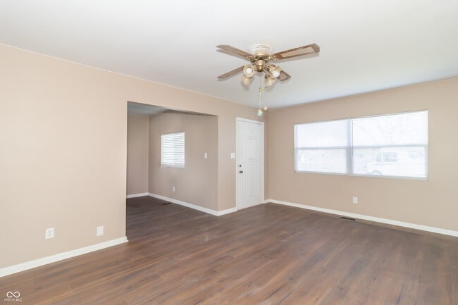 Photo - 1701 Nelson Ave