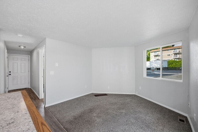 Photo - 3118 E Marietta Ave Unit #1