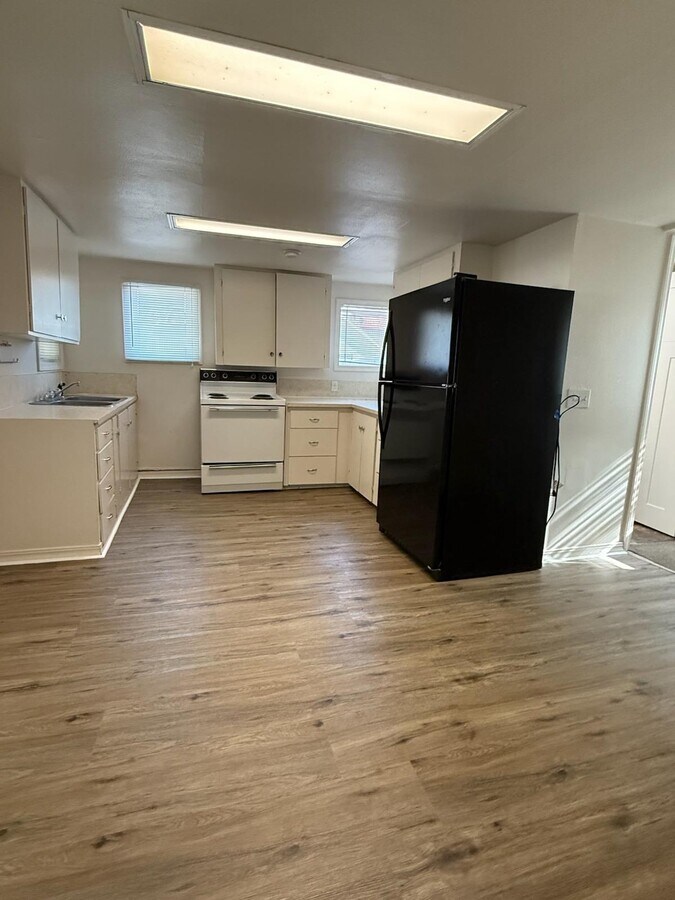 Photo - 1327 Oriental Ave