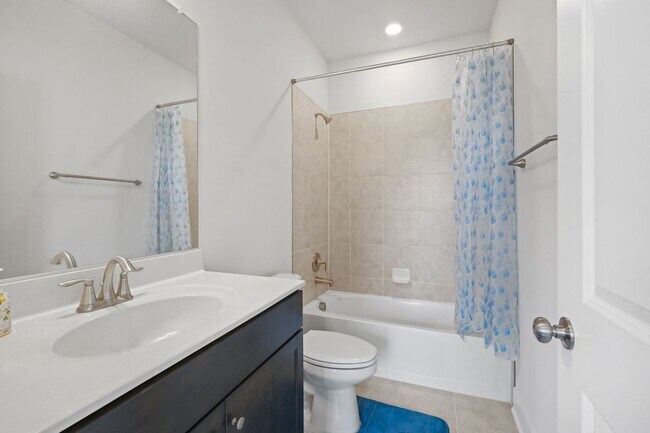 Photo - 143 Rubens Dr
