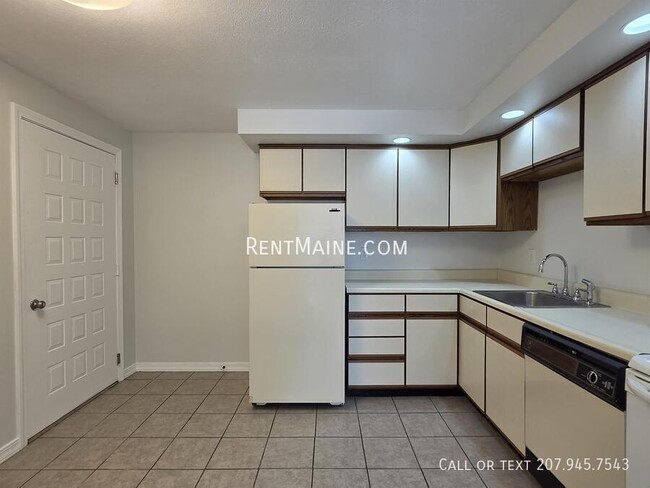 Photo - 20 Tall Pines Dr Unit 8