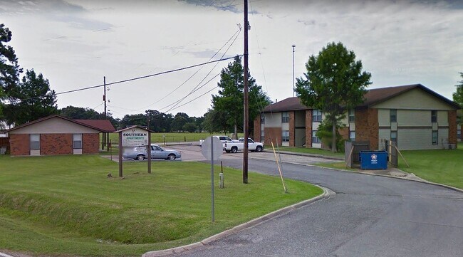 Photo - 101 Southern Ave