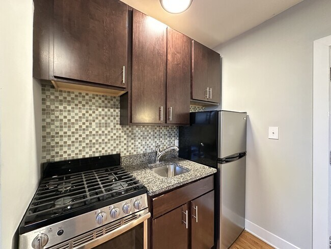 Photo - 4512 N Damen Ave Unit J02P