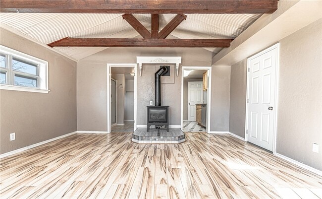 Photo - 210 N Chapman St