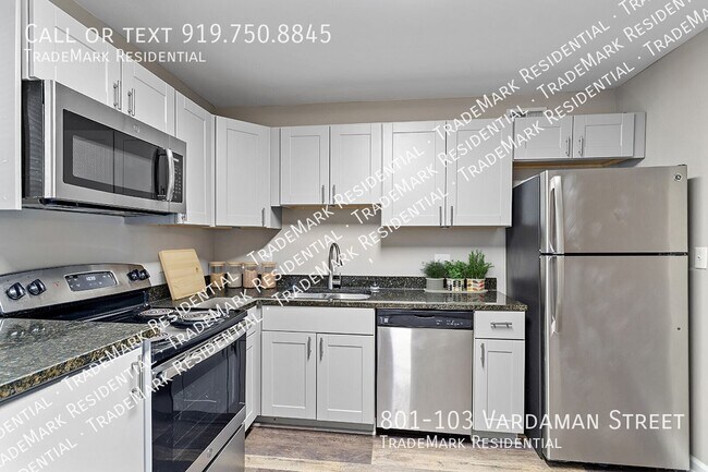 801 Vardaman St