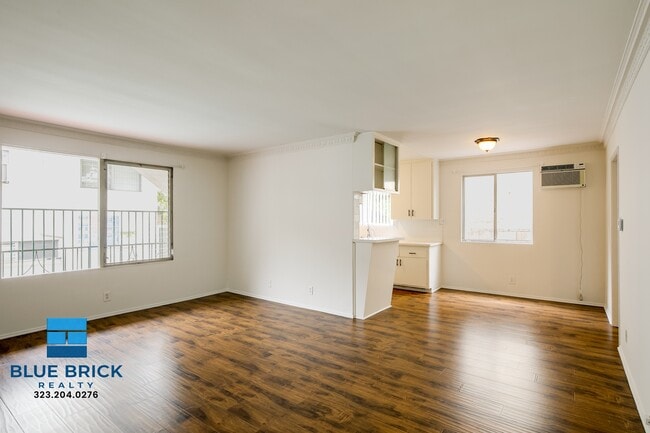 Building Photo - 426 Rexford Dr Unit 1