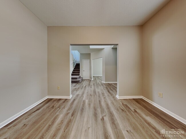 Photo - 2421 Ross Common Ct