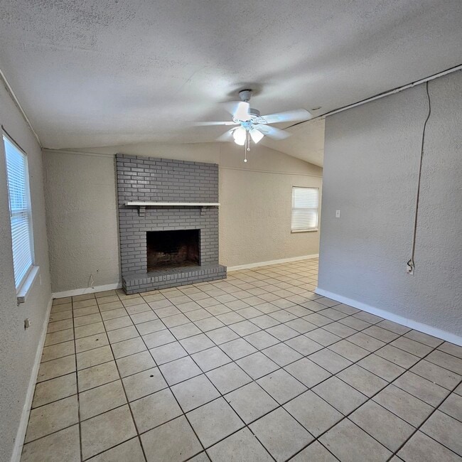 Photo - 1516 Majestic Ave