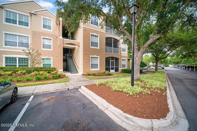 7990 Baymeadows Cir E Unidad 1007