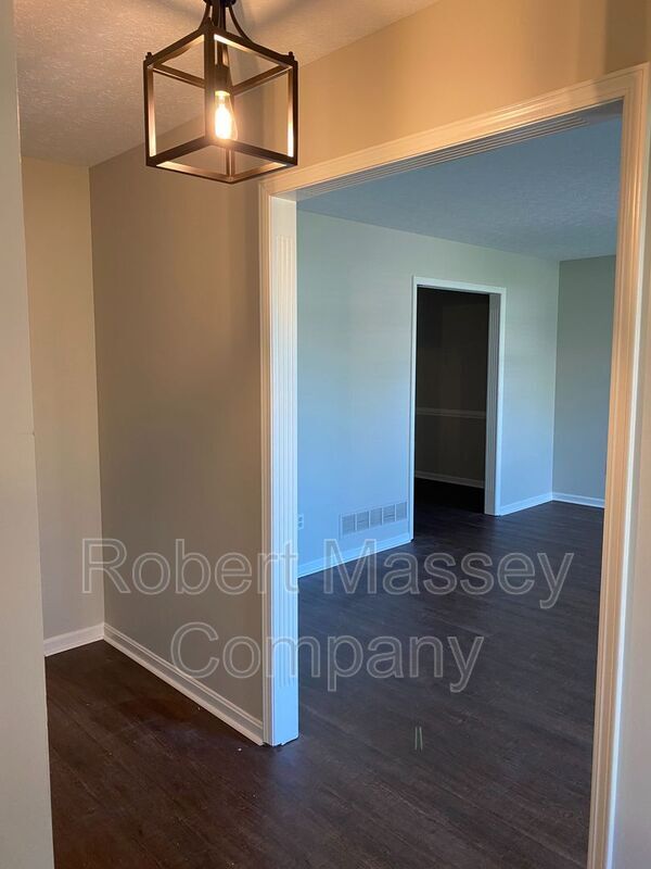 Photo - 6802 Penwern Ct