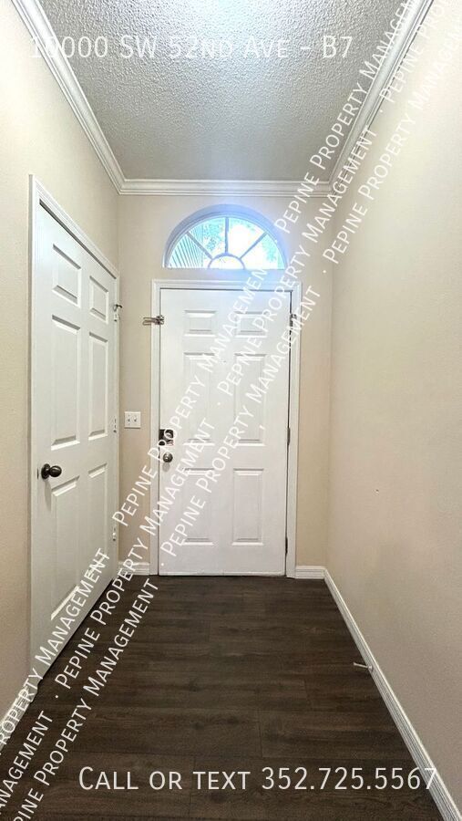 Photo - 10000 SW 52nd Ave