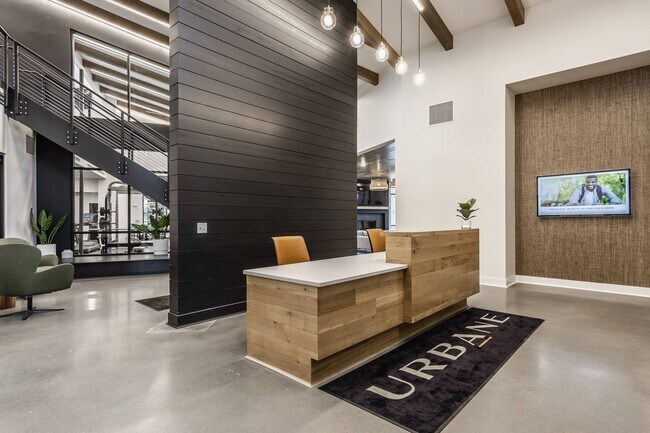 Urbane Entrance
