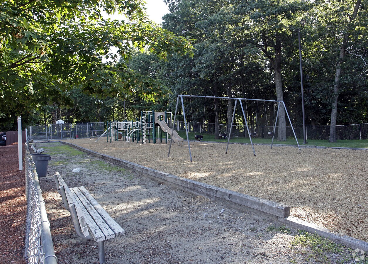 Westminster Village Arms Apartments Lowell, MA