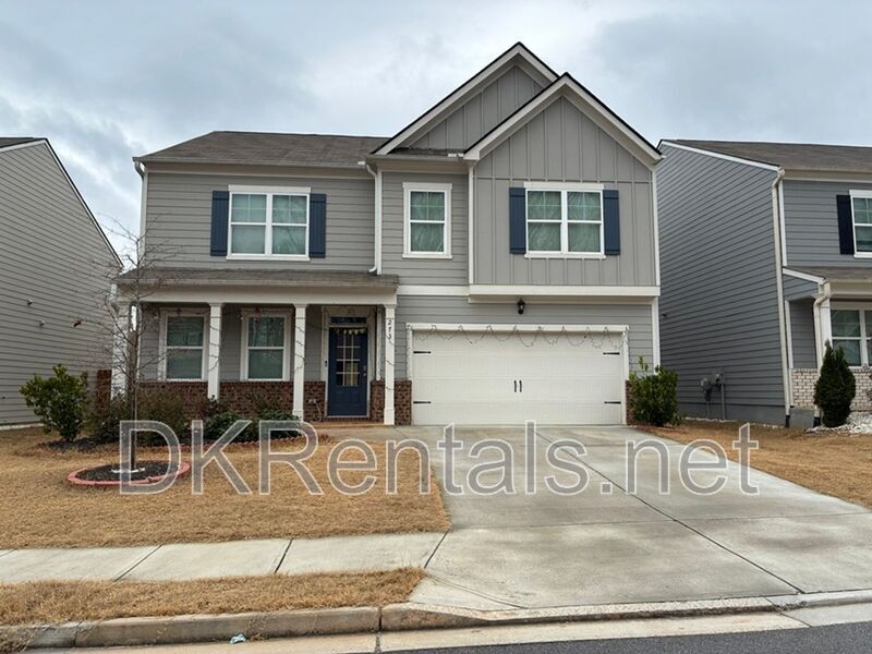 Photo - 273 Barnwood Ln