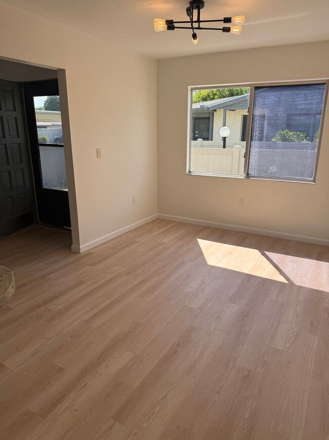 Photo - 2914 29th Ave W