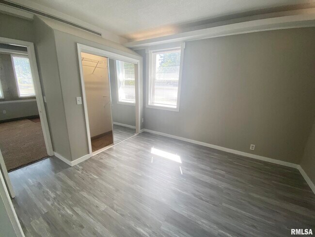 Photo - 121 Theodore St Unit 6