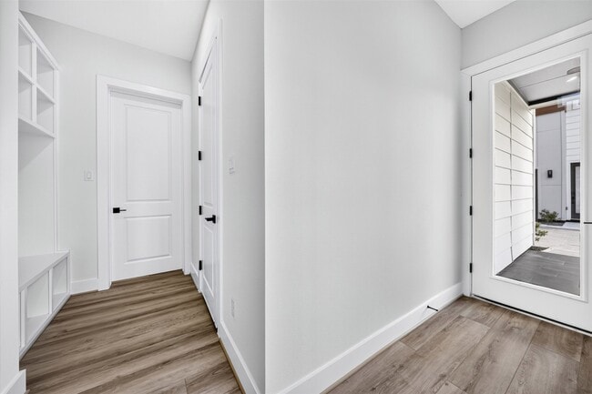 Photo - 2421 Harrington St