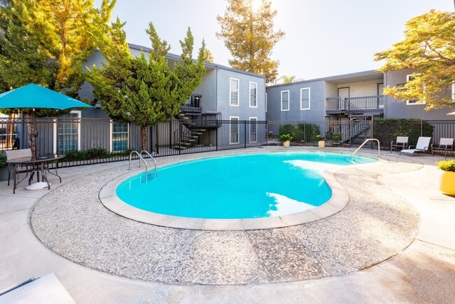 Photo - Sequoyah Apartments