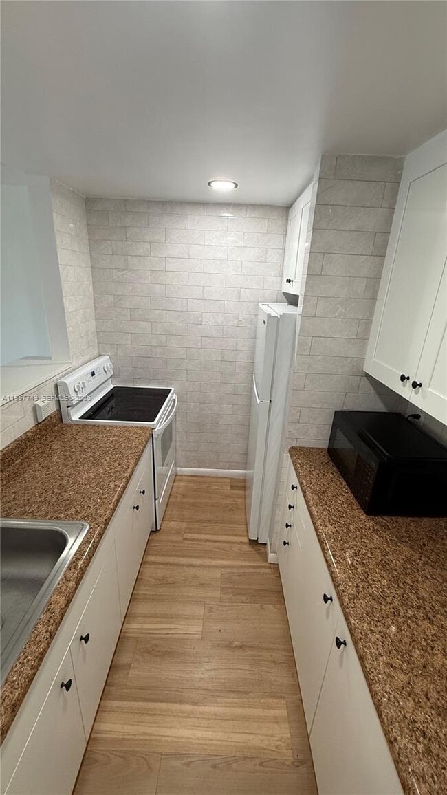 Photo - 10400 SW 108th Ave Unit A202